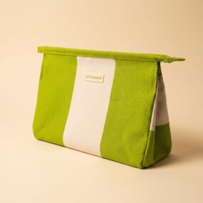 Necessaire «Untergütsch» – Upcycelt aus Balkon Markisen